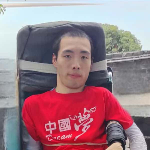 湖南30岁单身帅哥真诚找对象-上饶征婚相亲网