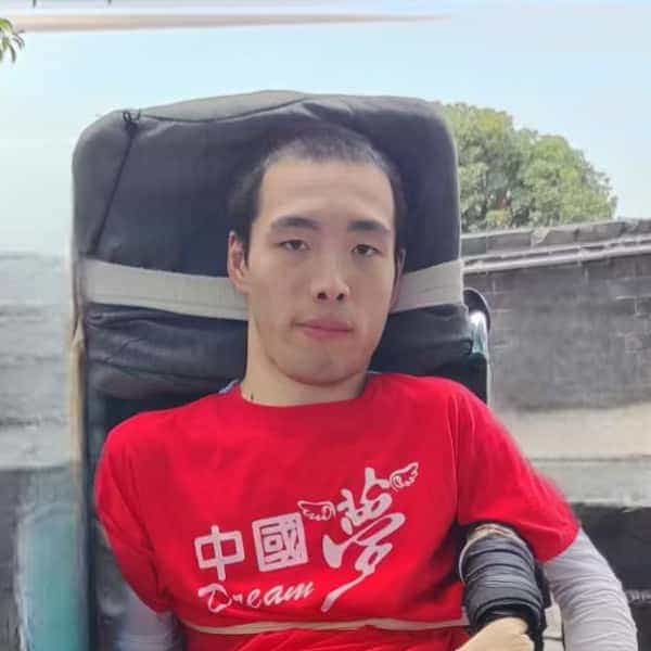 31岁岁湖南单身帅哥 - 上饶吉缘网