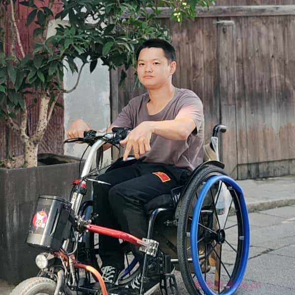 33岁岁湖北单身帅哥 - 上饶吉缘网